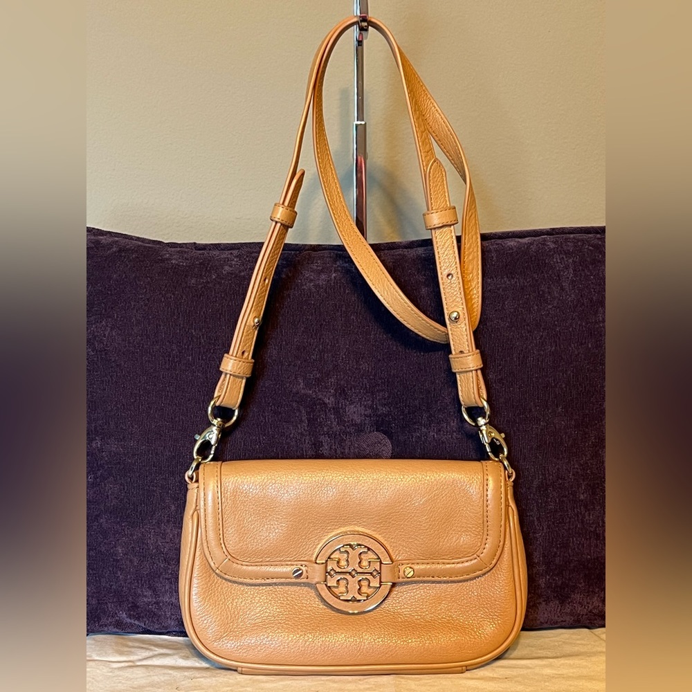 Tory Burch Amanda Tan Leather Shoulder Bag - EUC